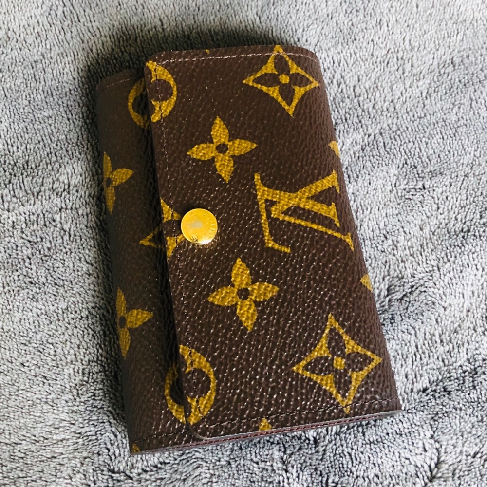 Louis Vuitton 6 ring key holder monogram